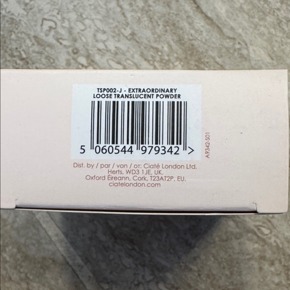Ciate London Translucent Powder - Picture 6 of 7